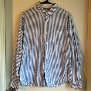 Classic white and blue stripes